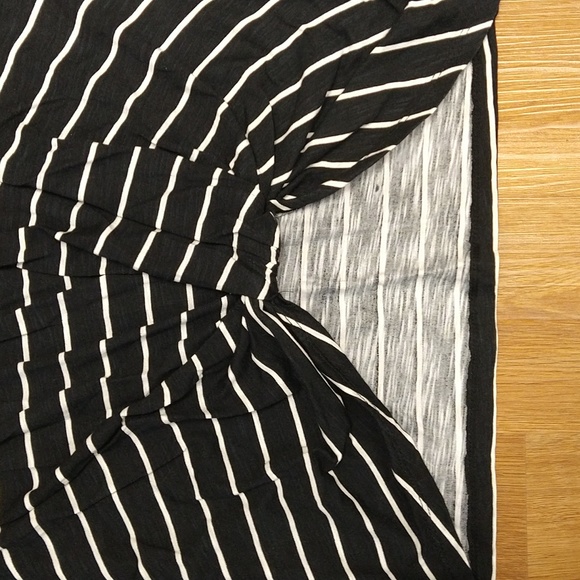 Maurice's 24/7, black with white stripes teeshirt, size 4xl, NWT, womens - Picture 4 of 8